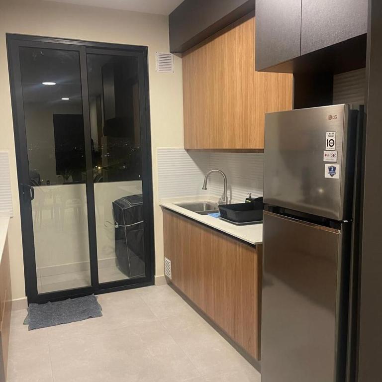 Disfruta de un buen lugar - Two-Bedroom Apartment with City View - 11