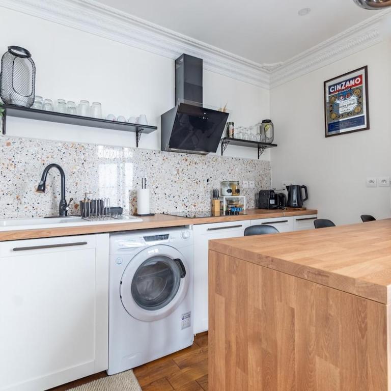 Appartement 2 étages Paris - Métro 9 Grands Boulevards - Folies Bergères - Appartement 1 Chambre - 11