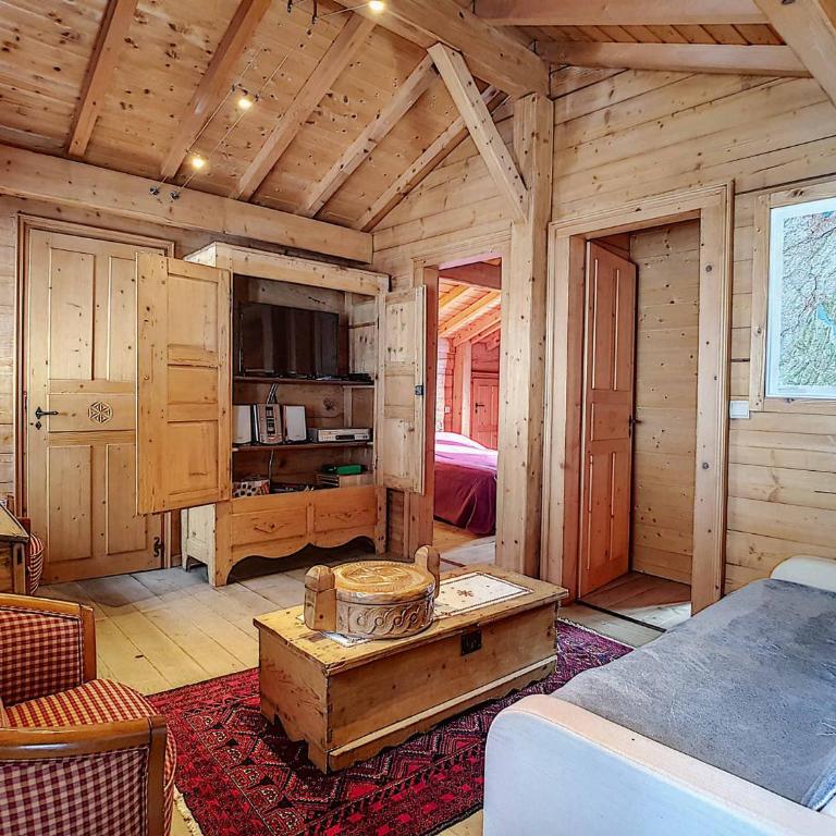 Chalet spacieux 8 pers, La Clusaz avec cheminée, parking - FR-1-818-10 - Chalet - 10