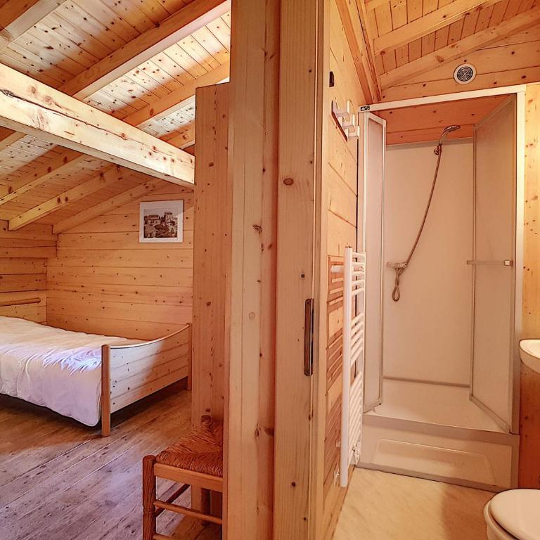 Demi-chalet confortable à La Clusaz - 6 pers, cheminée, wifi, animaux admis - FR-1-818-71 - Apartamento - 9