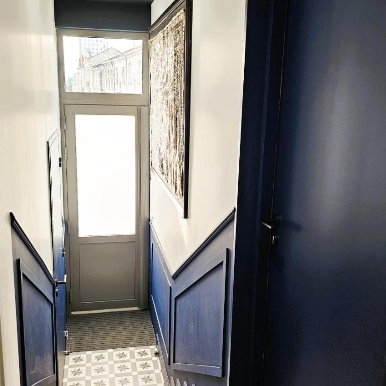 127Flam - Appartement 1 Chambre avec Balcon et Vue sur la Ville - 7