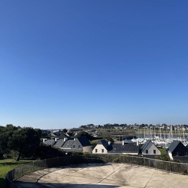 Appartement à Arzon avec piscine, proche plage et voile - FR-1-775-12 - Appartement - 12