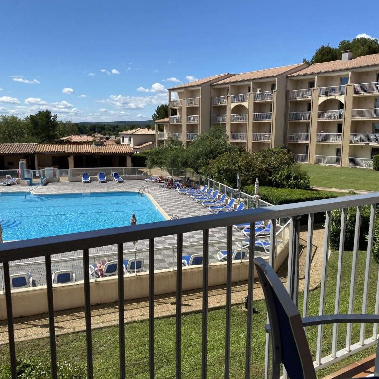 Studio avec Terrasse et Piscine, Parking Inclus - FR-1-553-285 - Studio - 9