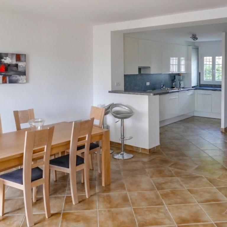 Cozy Home In Aigues-Mortes With House Sea View - Ferienhaus mit 3 Schlafzimmern - 5