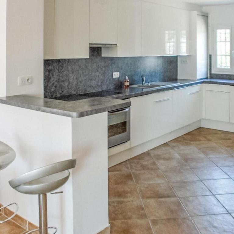 Cozy Home In Aigues-Mortes With House Sea View - Ferienhaus mit 3 Schlafzimmern - 6