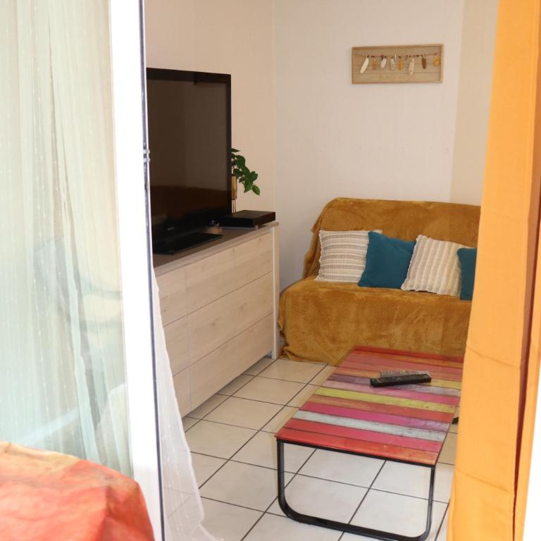Le Madeleine - Parking gratuit- Balcon - Fibre - Apartamento de 1 dormitorio - 9