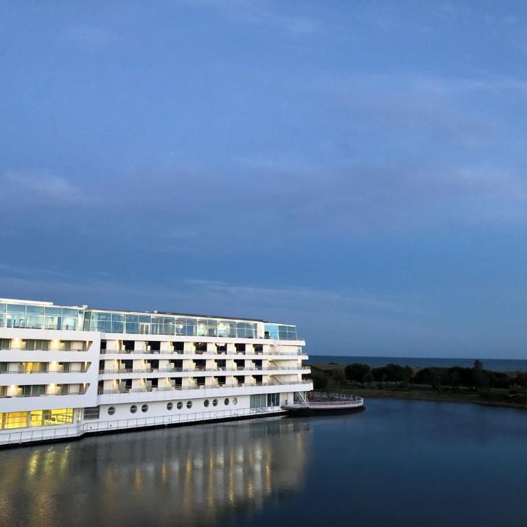 Appartement avec piscine, wifi, près de la plage, pour 6 personnes à Arzon - FR-1-775-17 - Appartement - 11