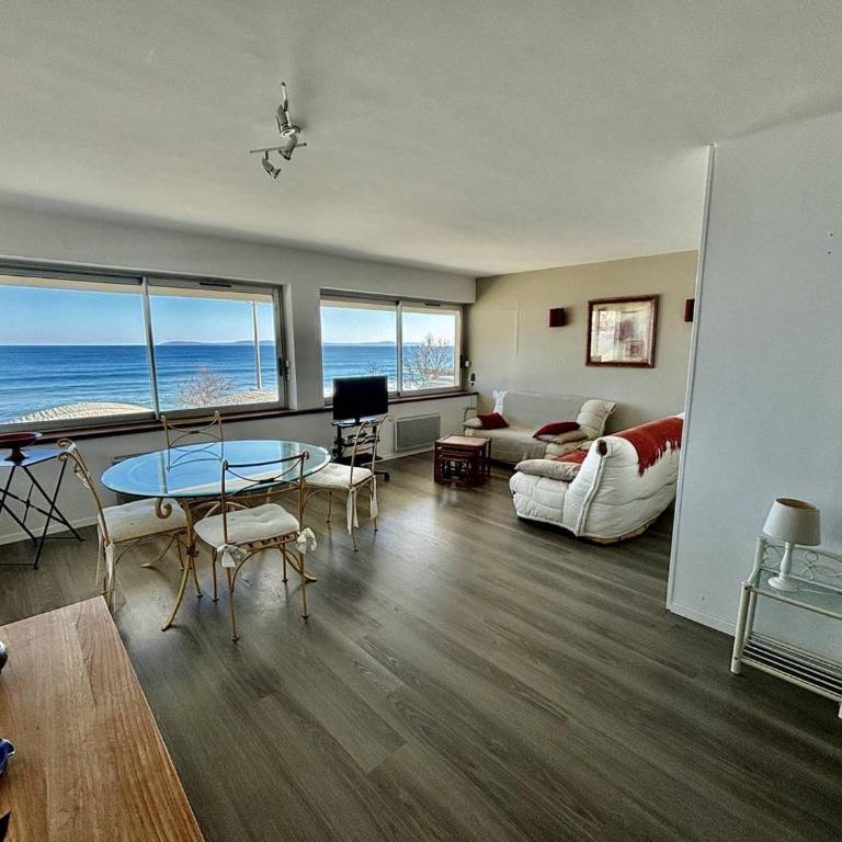 Appartement unique face mer au Lavandou - FR-1-816-16 - Appartamento - 4