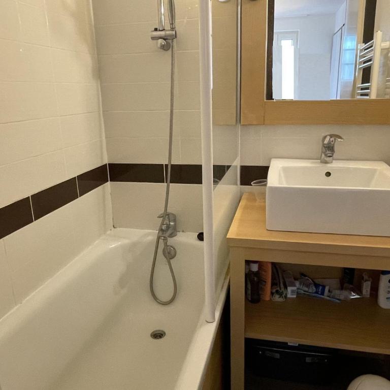 Appartement 4 pers à Arzon, piscine et parking, proche plage et port - FR-1-775-21 - Appartement - 9