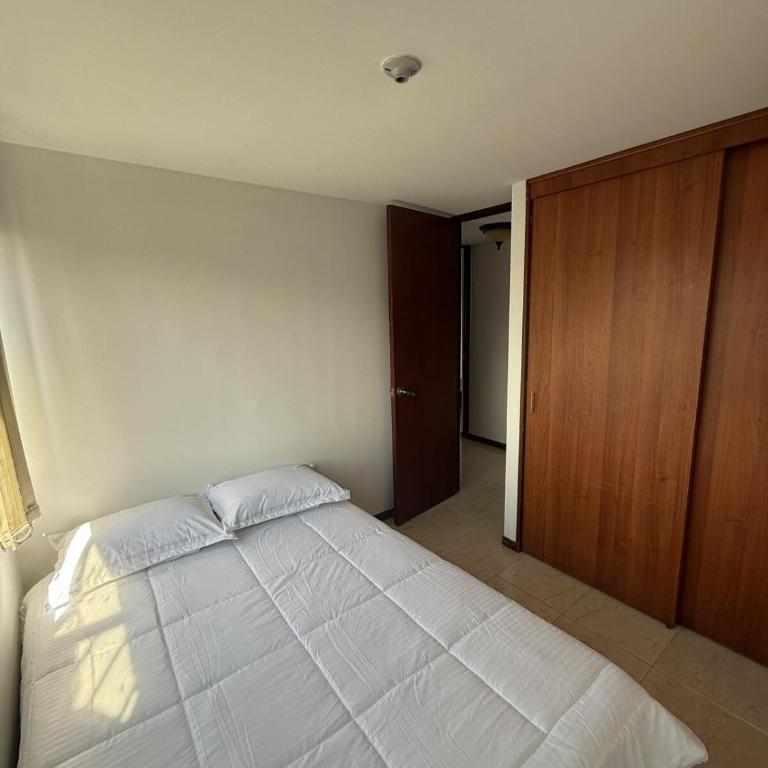 Apartment in Poblado 17th Floor W Pool - Apartamento de 3 dormitorios - 16