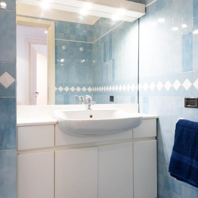 Stylish Brera Apartment - Appartamento con 2 Camere da Letto e Balcone - 31