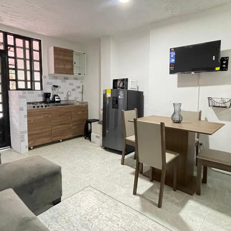 Apartamentos cerca a canchas Panamericanas Barrio Olimpico - Luxury Apartments - Two-Bedroom Apartment - 2