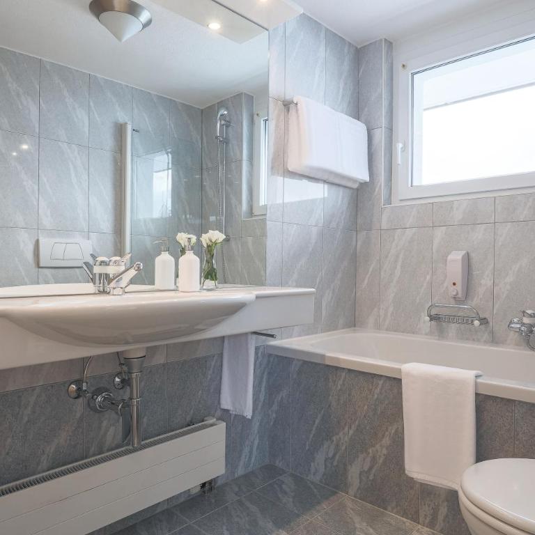 Hotel Alpin Superior - Comfort Doppelzimmer mit Balkon - 18