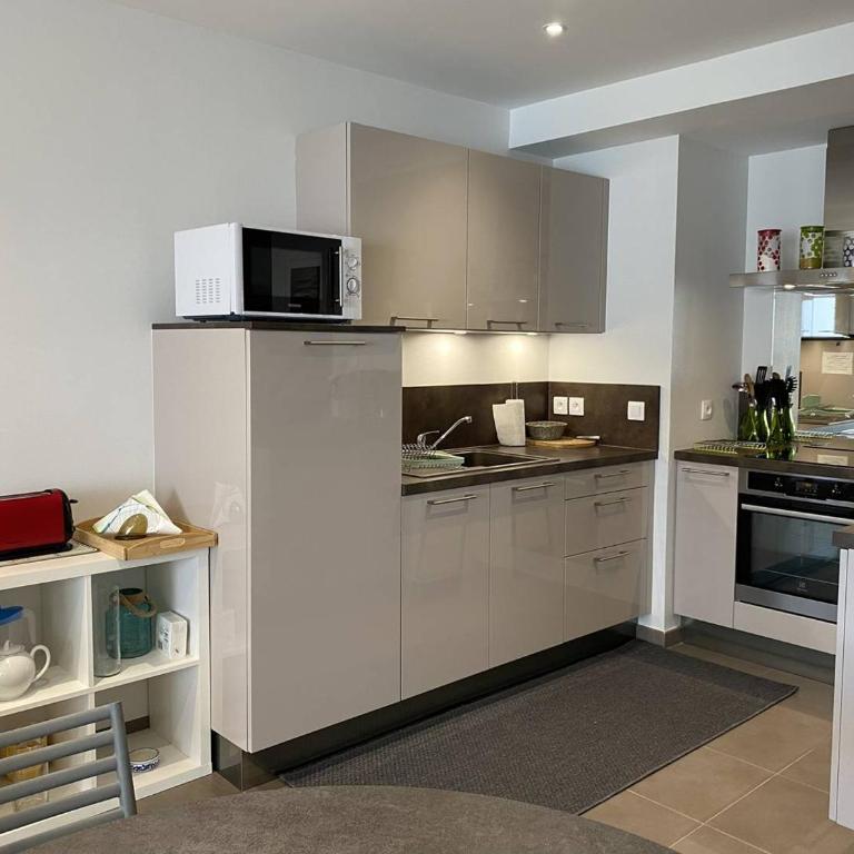 Royan - T2 Bord de Mer - Centre-ville avec Parking - FR-1-738-33 - Appartamento - 9