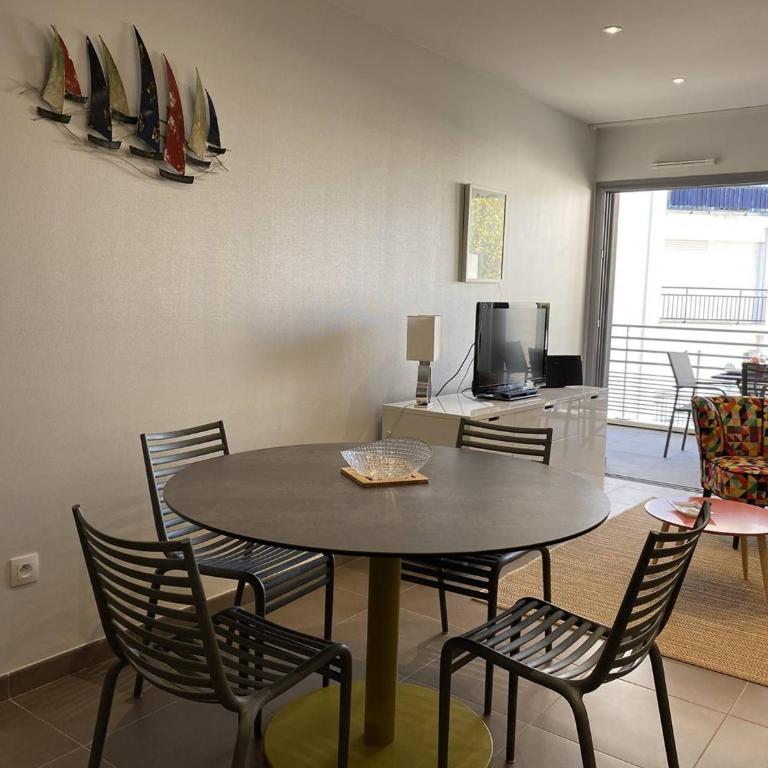 Royan - T2 Bord de Mer - Centre-ville avec Parking - FR-1-738-33 - Appartamento - 12