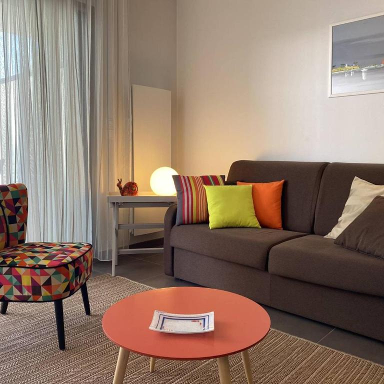 Royan - T2 Bord de Mer - Centre-ville avec Parking - FR-1-738-33 - Appartamento - 1