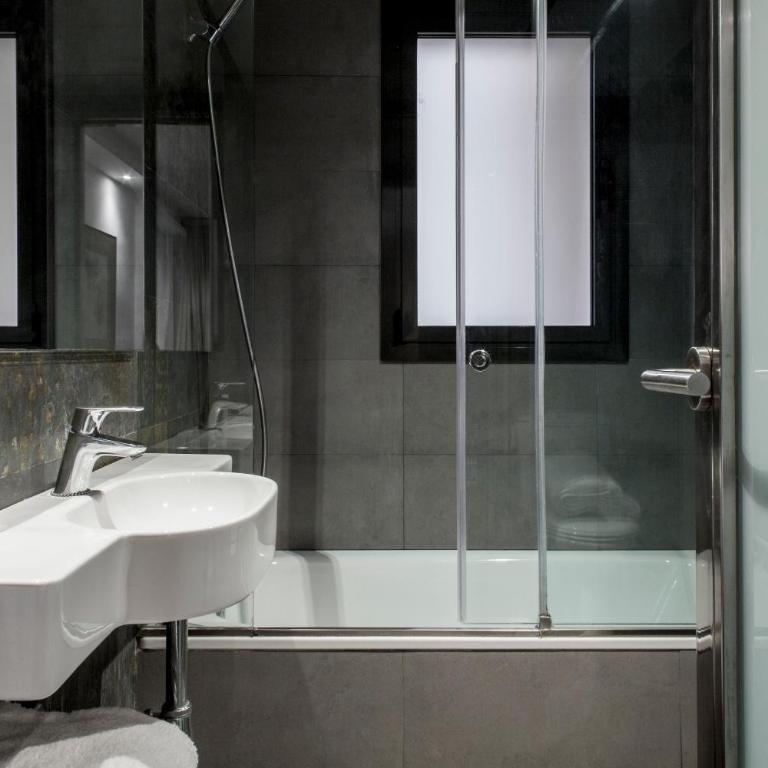 Barcelona Apartment Aramunt - Superior Studio (4 Adults) - 2