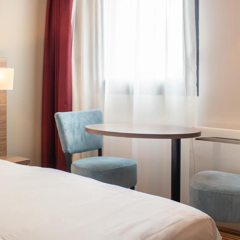 Brit Hotel Dieppe - Chambre Lits Jumeaux - 8
