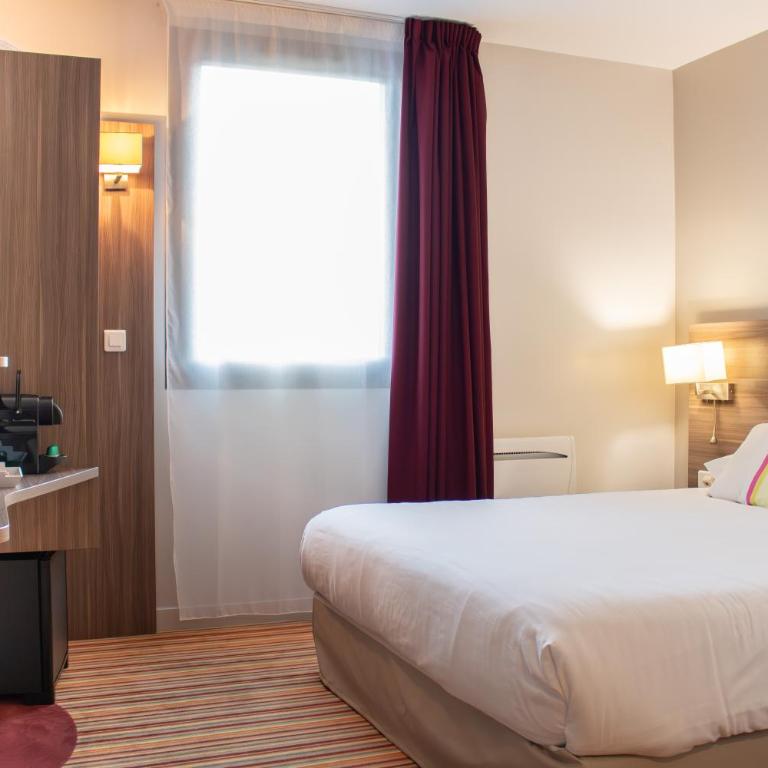 Brit Hotel Dieppe - Chambre Double Supérieure avec Bain à Remous - 6