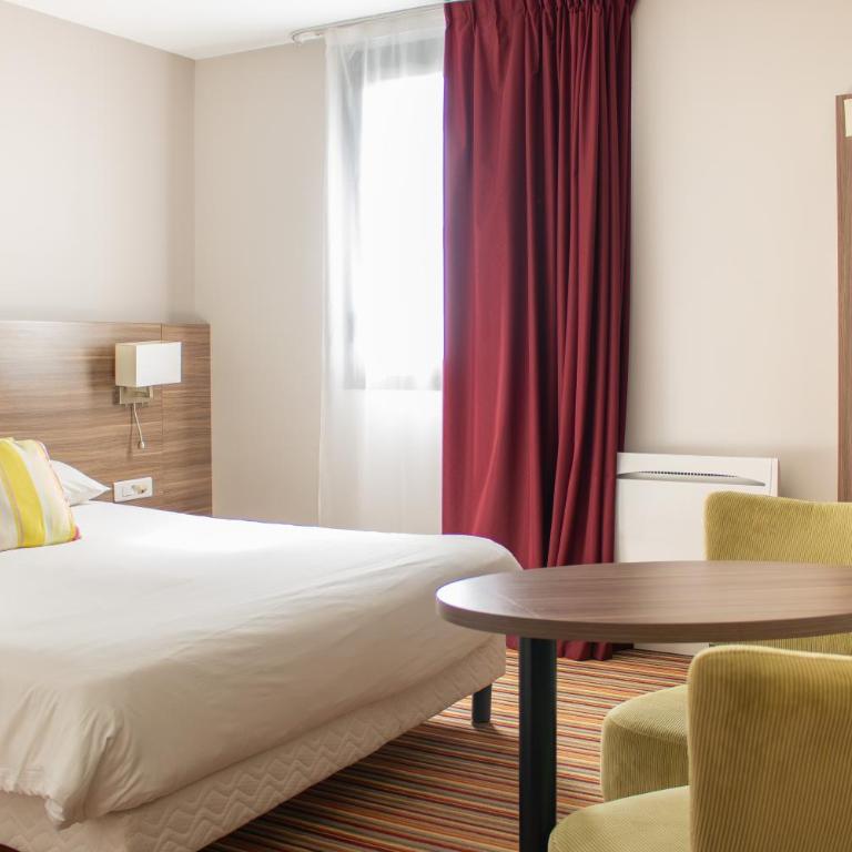 Brit Hotel Dieppe - Chambre Double - Accessible aux Personnes à Mobilité Réduite - 2
