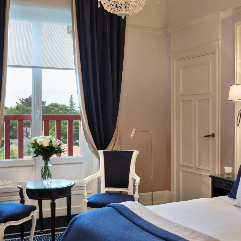 Hôtel Barrière L'Hermitage - Chambre Double Supérieure - 3