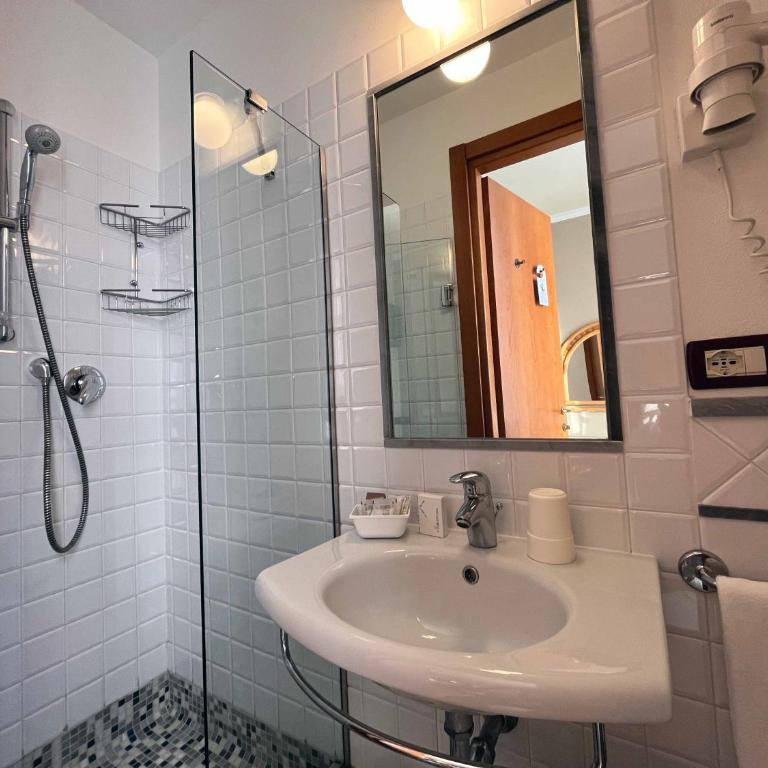 Hotel Regina - Camera Singola Standard - 5