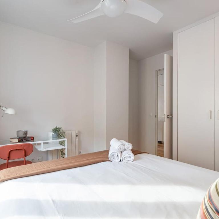 Nice and bright apartment in Puerta del Ángel - Cabello - Two-Bedroom Apartment - 7
