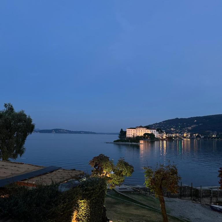 Villa Toscanini - Camera Tripla con Vista Lago - 3