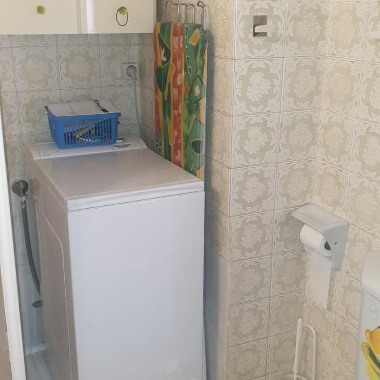 Fuengirola center beachfront Yate - Apartamento de 1 dormitorio - 9