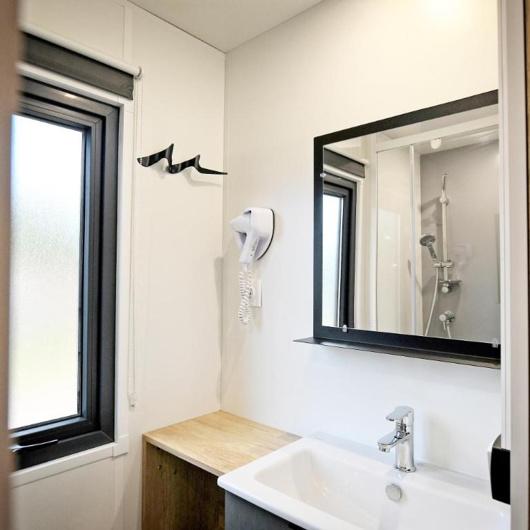 Camping Bella Vista - Mobile Home Renosu (4 Personnes) - 4