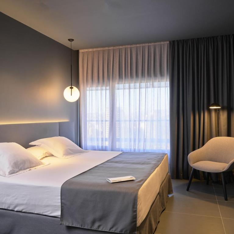 Barcelona Princess - Special Offer - Double Room with Massage - 1