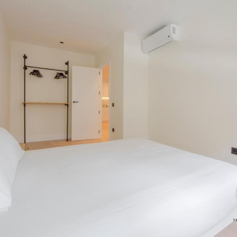 Malasaña con estilo para 4, ven a San Bernardo 20 E3 - One-Bedroom Apartment - 17