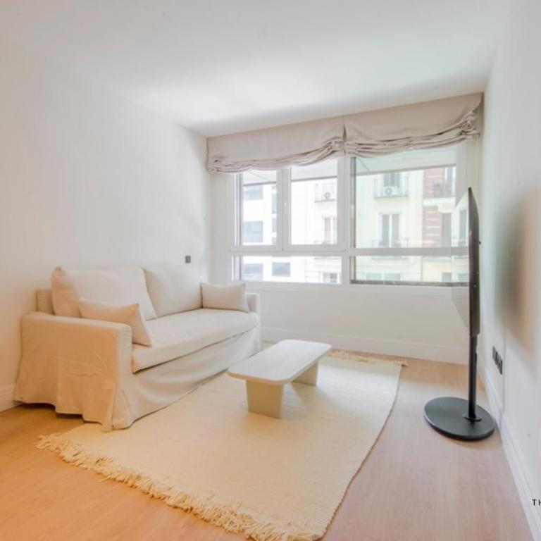 Malasaña con estilo para 4, ven a San Bernardo 20 E3 - One-Bedroom Apartment - 15