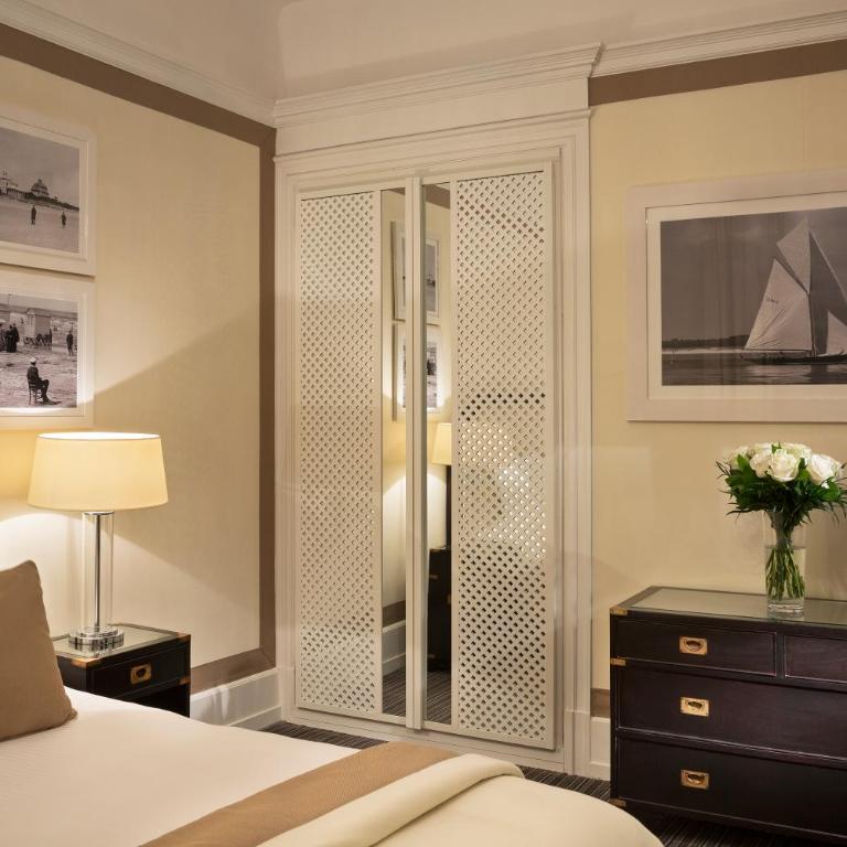 Hôtel Barrière L'Hermitage - Chambre Double Prestige - 3