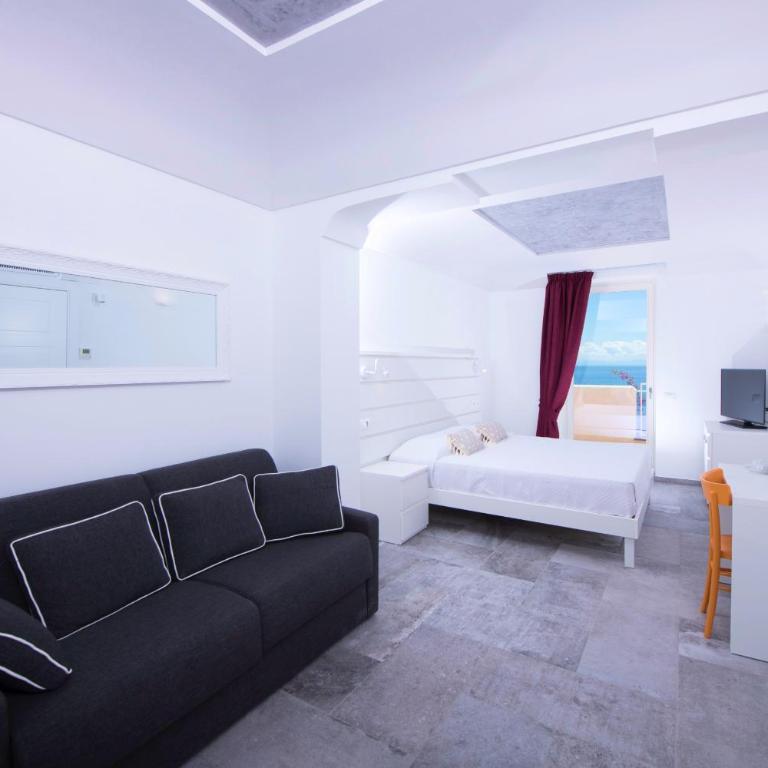 Villa Bossa Amalfi - Junior Suite con Balcone e Vista Mare - 4