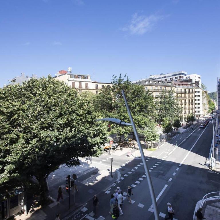 Easo Suits Family Friends - Apartamento de 3 dormitorios - 75
