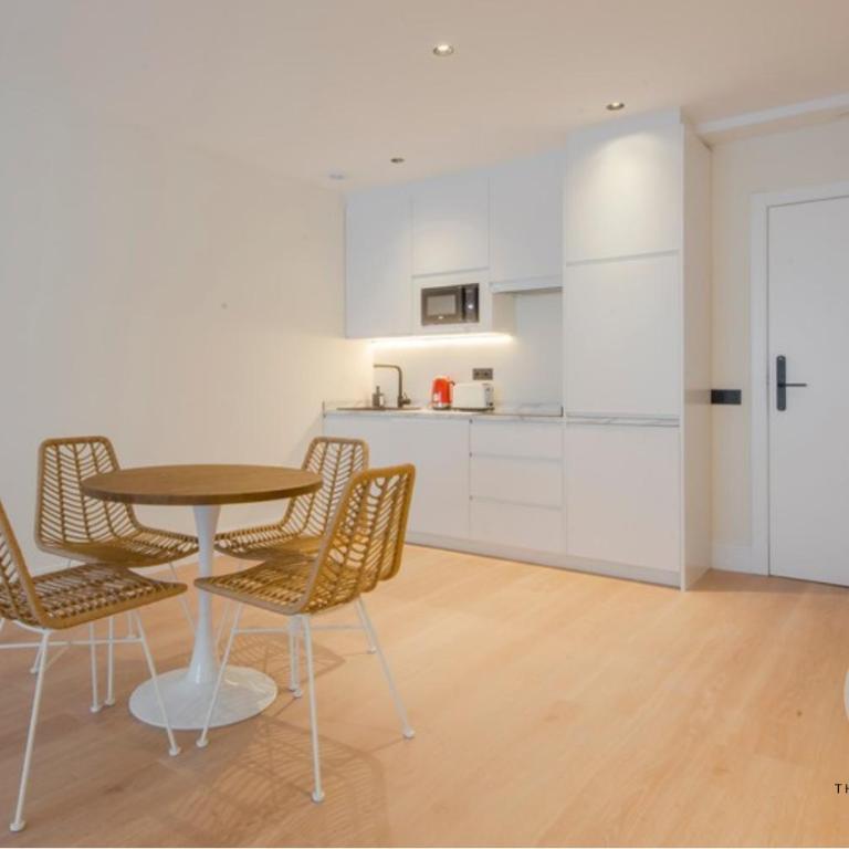 Malasaña elegante para 4, ven a San Bernardo 20 E3 - One-Bedroom Apartment - 7