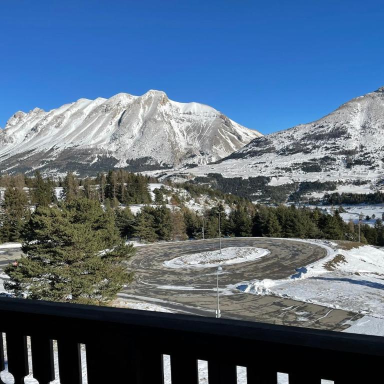 Appartement T2 Superdévoluy - Les Chaumettes - Two-Bedroom Apartment with Mountain View - 33