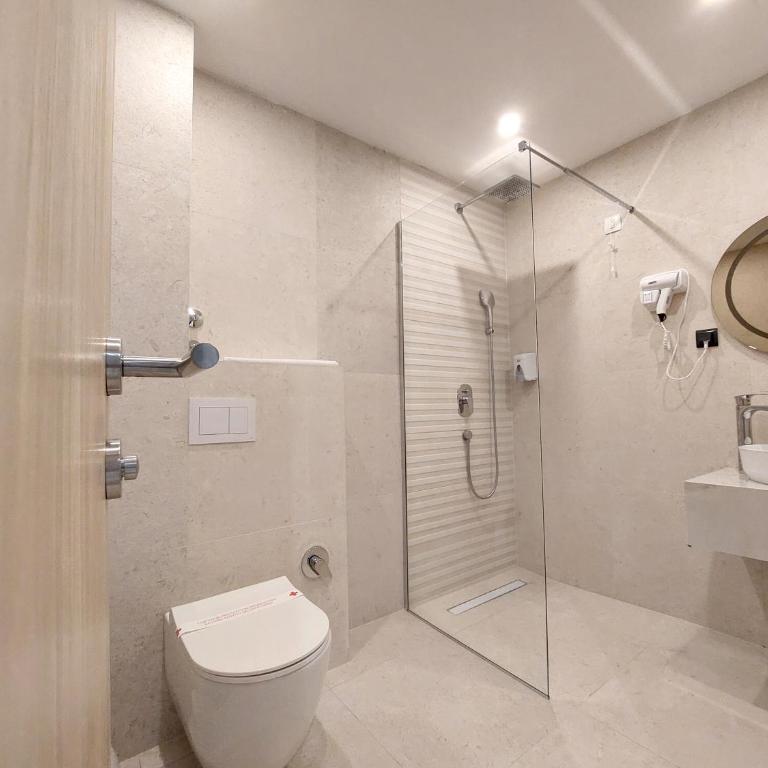 Hotel Almanas - Quadruple Room - 4