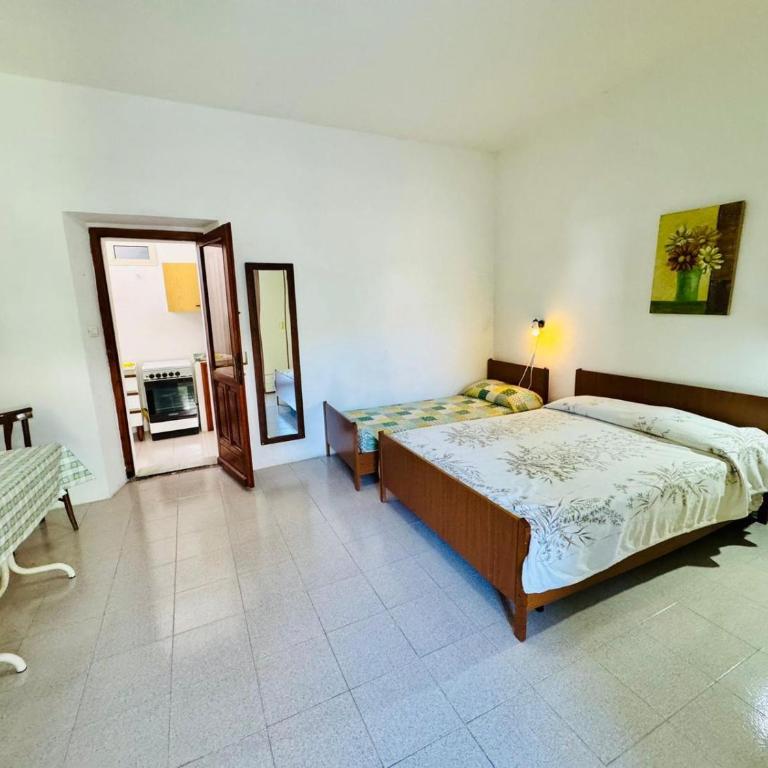 Asfodeli 19 in Centro - Monolocale - 1