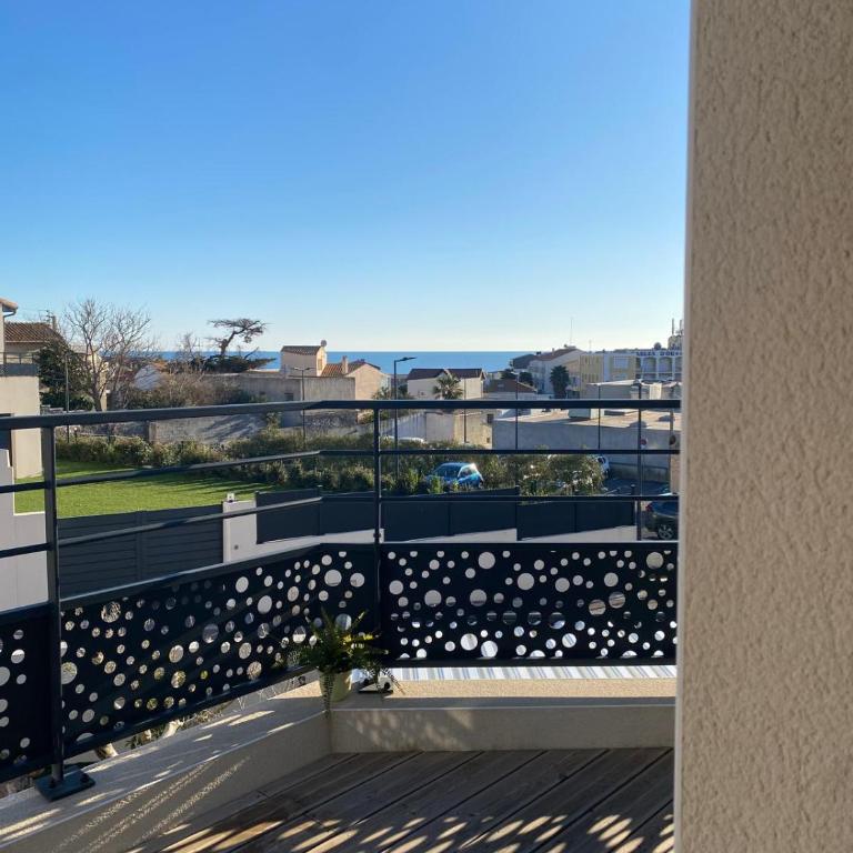 Villa zen bord de mer - Three-Bedroom House - 5