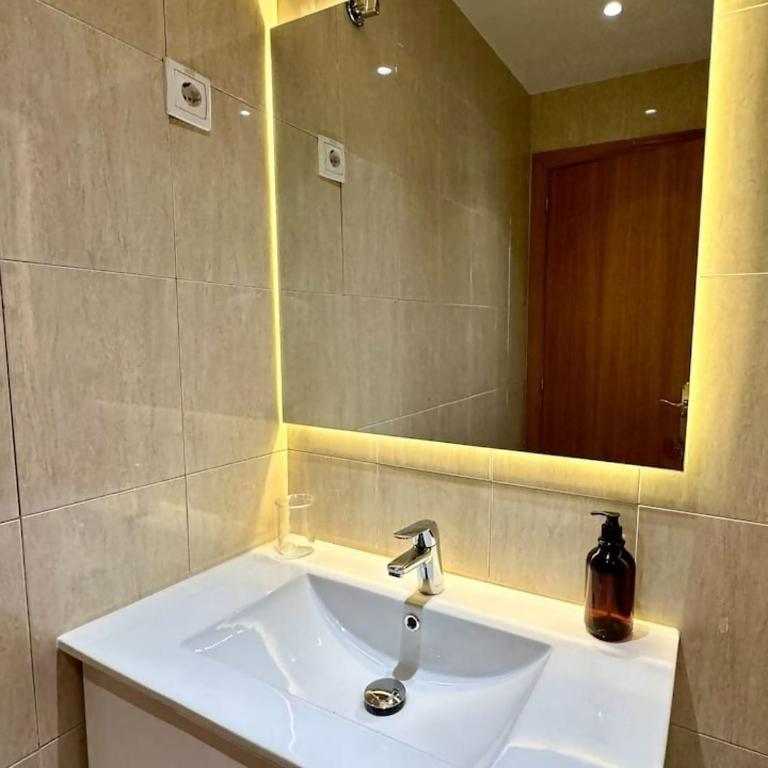 Apartamentos Noviembre - Deluxe One-Bedroom Apartment - 15