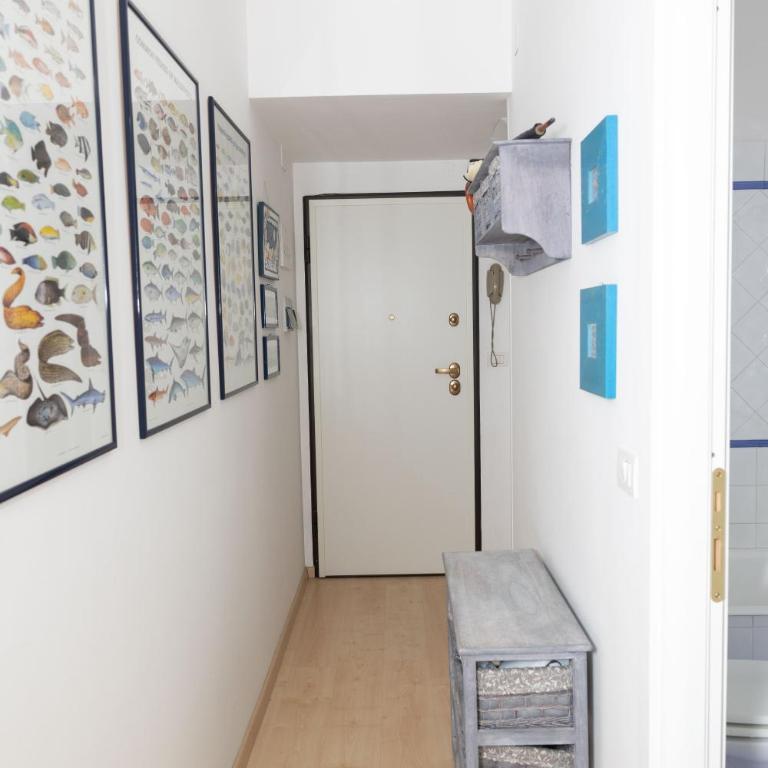 Seaside Apartment - vista mare e posto auto - Three-Bedroom Apartment - 15