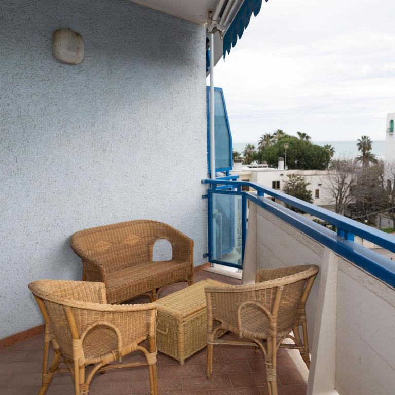 Seaside Apartment - vista mare e posto auto - Three-Bedroom Apartment - 13