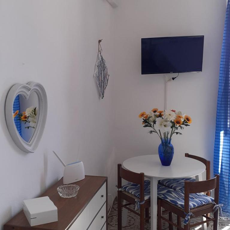 Casa Nenetta - One-Bedroom House - 8