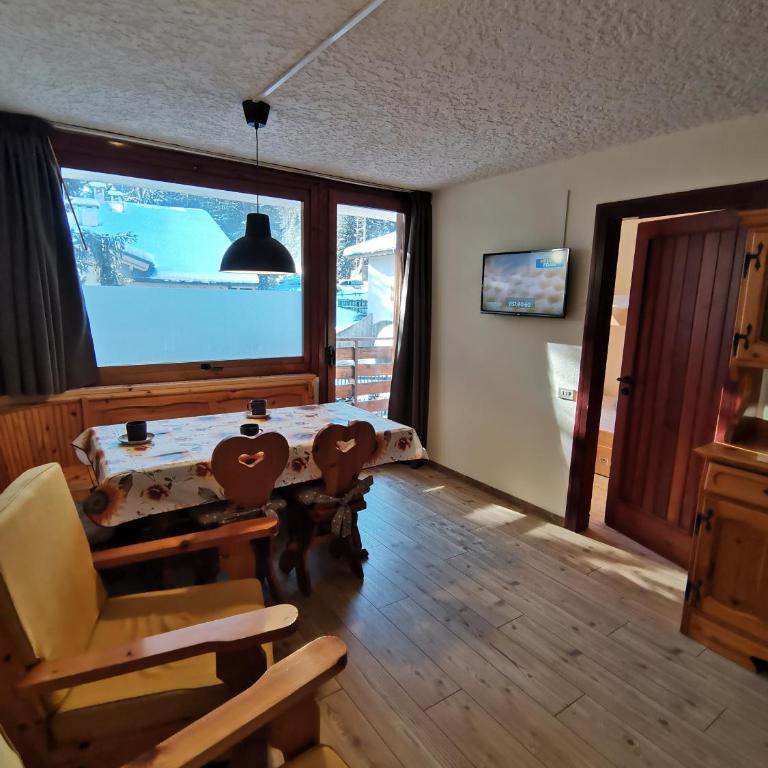 Accogliente trilocale in pista a Folgarida - Two-Bedroom Apartment - 2