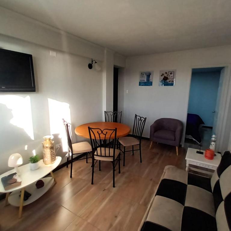 Departamento Playa Corsarios Full equipado frente al Mar - Two-Bedroom Apartment - 3