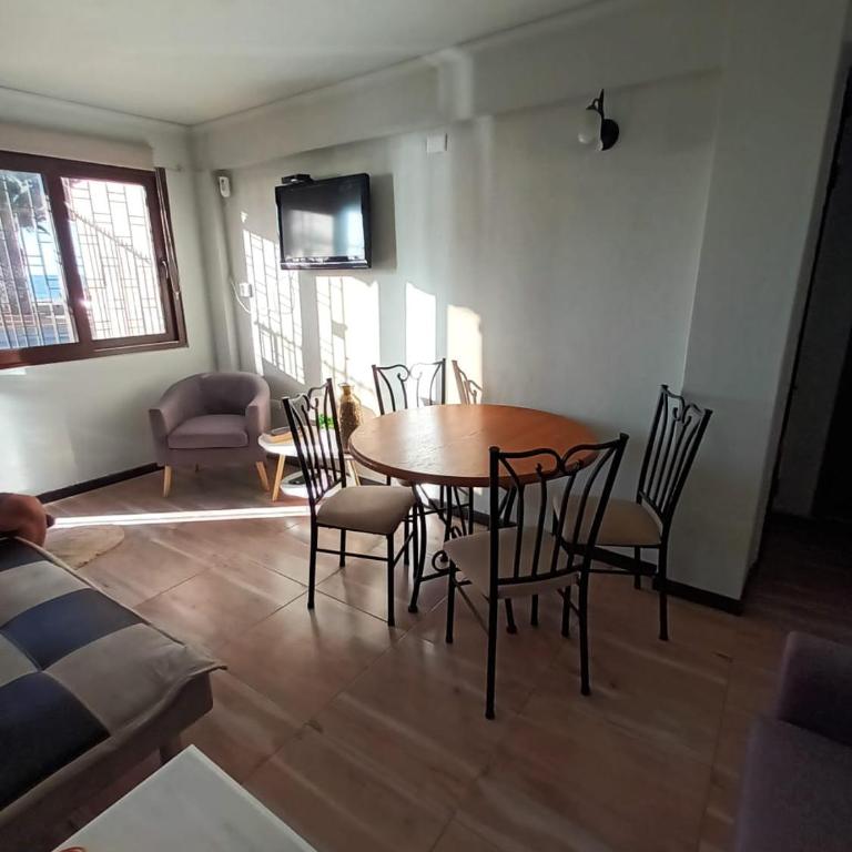 Departamento Playa Corsarios Full equipado frente al Mar - Two-Bedroom Apartment - 4
