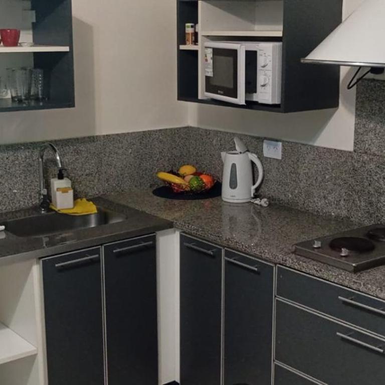 Gran ubicación y servicios - Apartamento de 1 dormitorio - 2