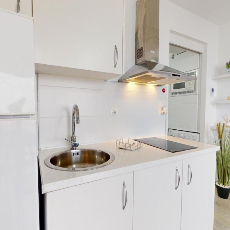 Studio Vue canal Piscine Terrasse - One-Bedroom Apartment - 8